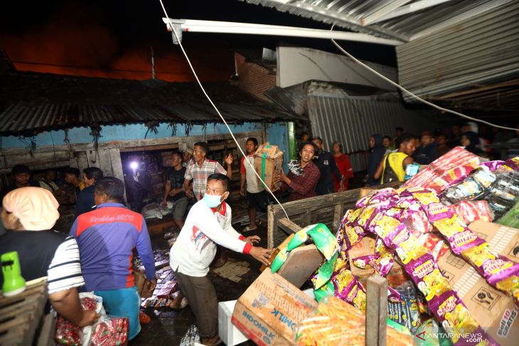 Kebakaran pasar Bajul Mati Banyuwangi
