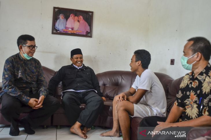 Wagub Jabar memotivasi guru dan siswa