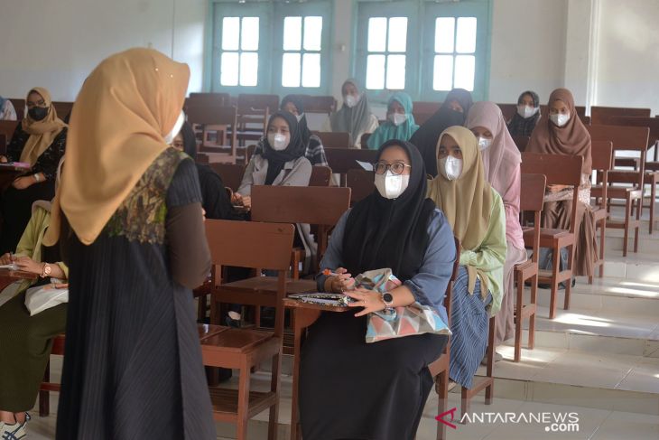 Kuliah tatap muka perdana di USK