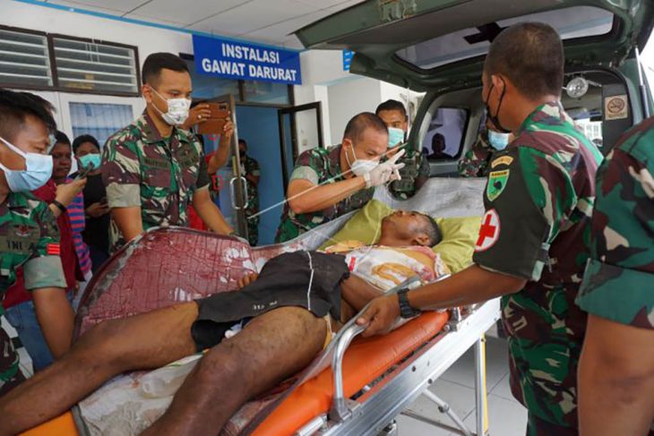 Evakuasi prajurit TNI korban penembakan KKB Papua