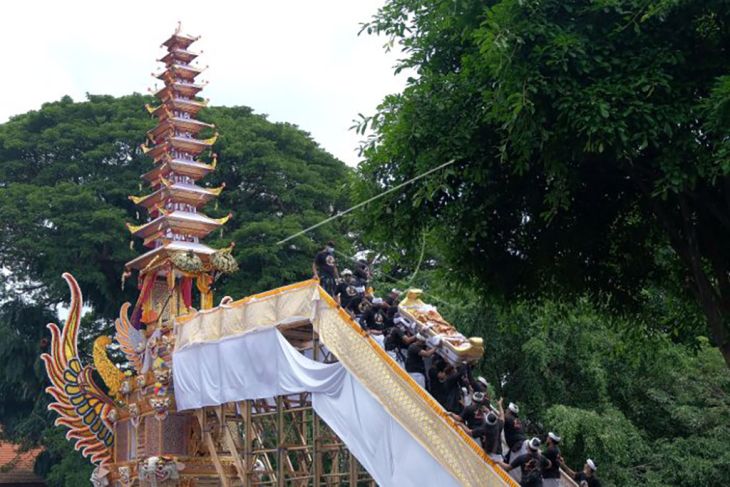 Suasana pelebon Raja Pemecutan XI