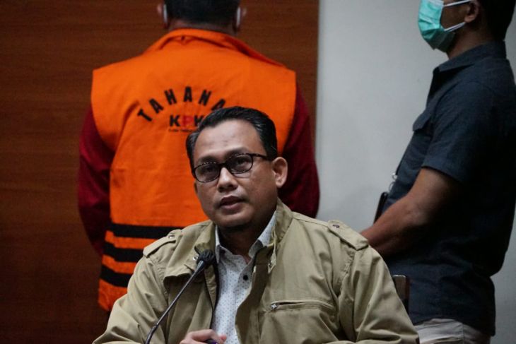 KPK amankan dokumen aliran uang terkait kasus di Kabupaten Buru Selatan bagaimana dengan tersangkanya