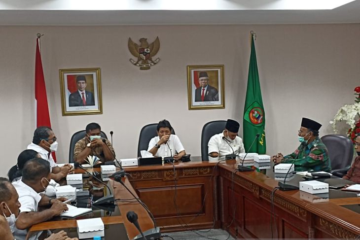 Gubernur Maluku Perintahkan Tangani Bantuan Penanganan Korban Konflik