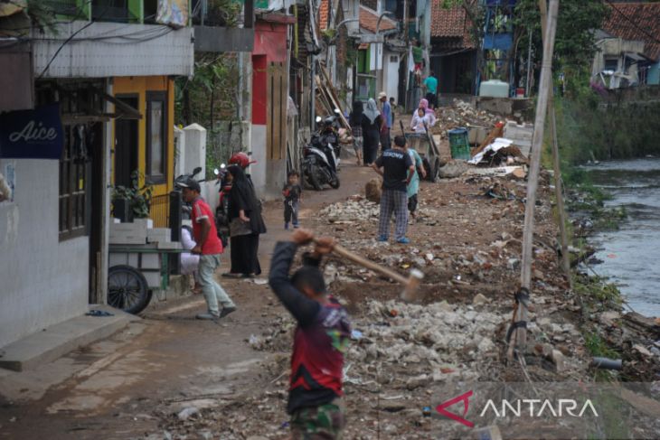 Penataan bantaran sungai Cikapundung 