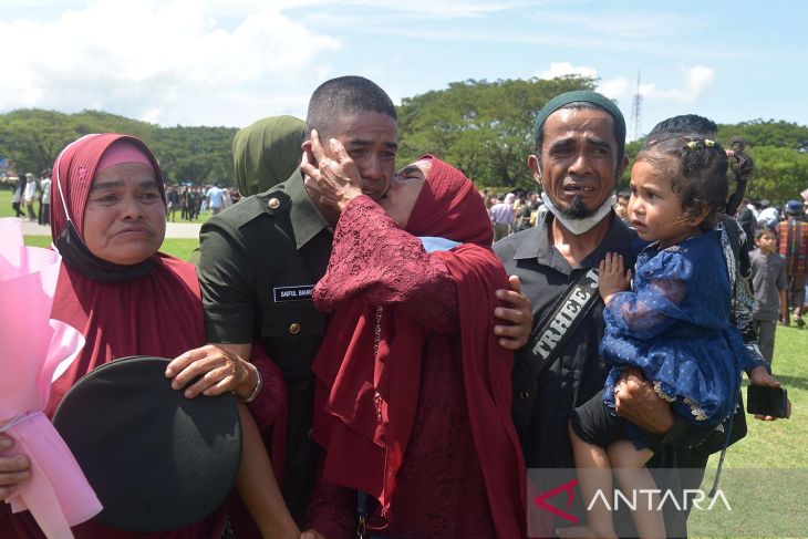 Upacara penutupan pendidikan bintara TNI AD