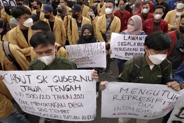 Unjuk rasa mahasiswa kutuk represi aparat