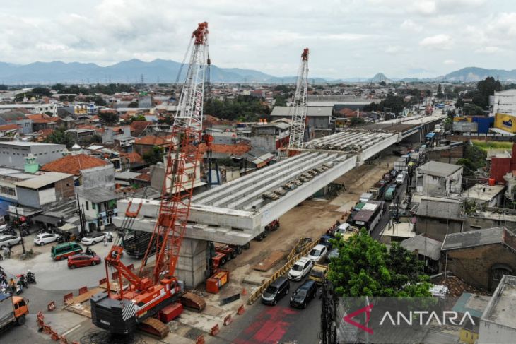 Pembangunan jembatan layang Kopo 