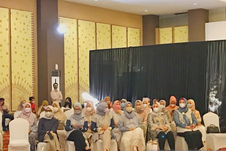 Private Preview Collection RiaMiranda 2022 di Hotel Swissbel Bangka Belitung