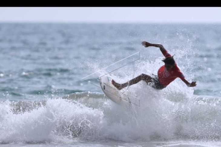 Final mens open Liga Surfing Indonesia