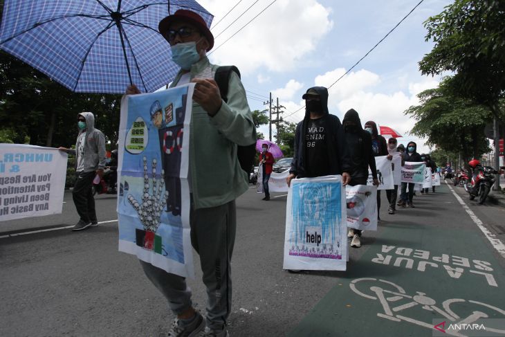 Aksi Jalan Kaki Pengungsi Afghanistan