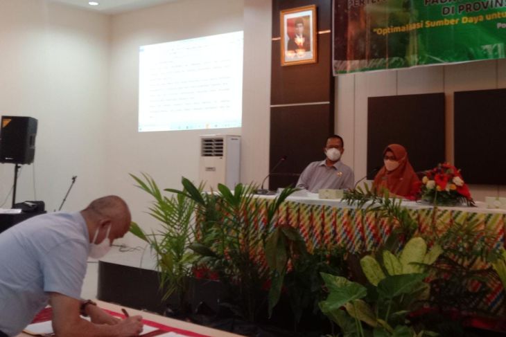 Disbunak Kalbar kumpulkan perusahaan bahas pencegahan karhutla
