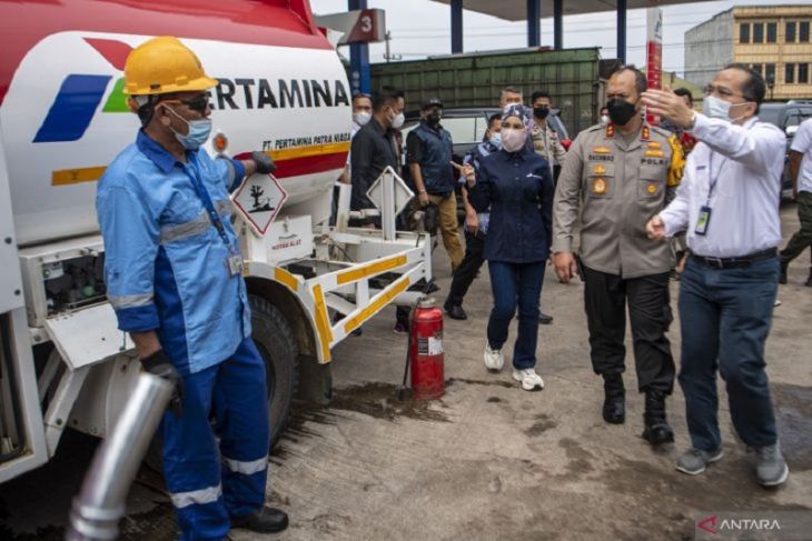 Dirut Pertamina tinjau SPBU di Jambi