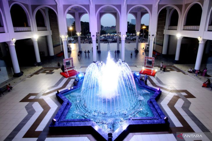 Ngabuburit di Masjid Al Akbar Surabaya