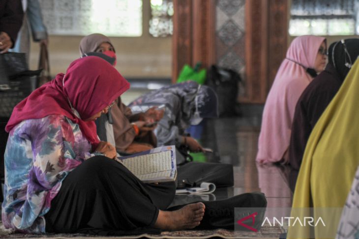 Pesantren Ramadan untuk lansia 