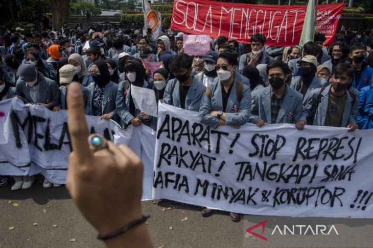 Unjuk rasa mahasiswa di Bandung 