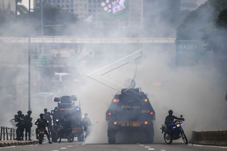 Unjuk rasa di Jakarta ricuh