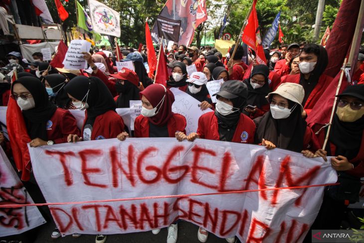 Unjuk Rasa Mahasiswa di Sidoarjo