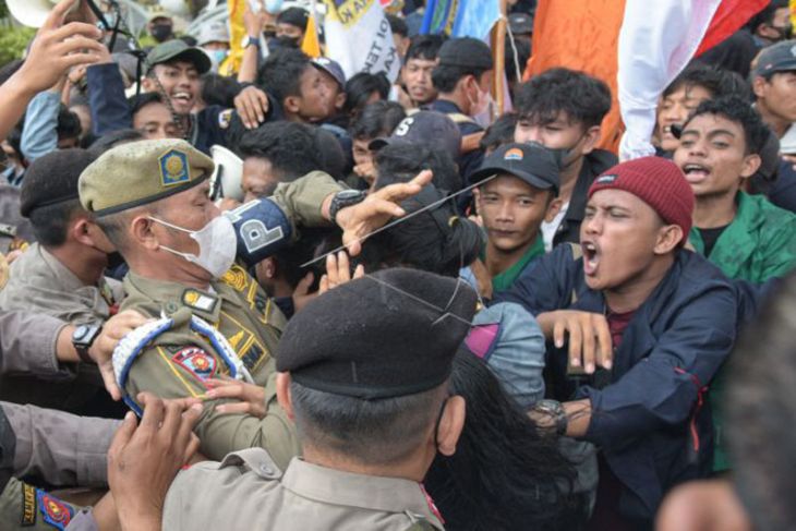 Unjuk rasa mahasiswa Bekasi Kota