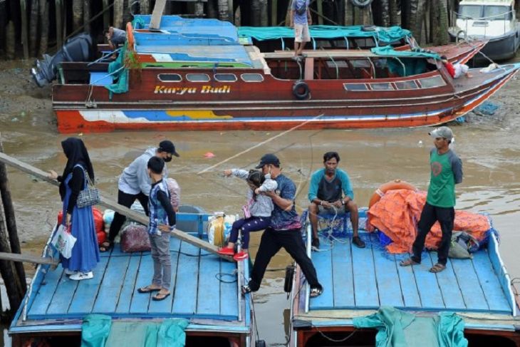 Mudik awal penumpang kapal cepat Jambi