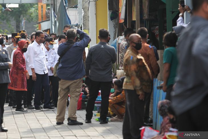 Kunjungan Presiden Joko Widodo di Kampung Nelayan Surabaya