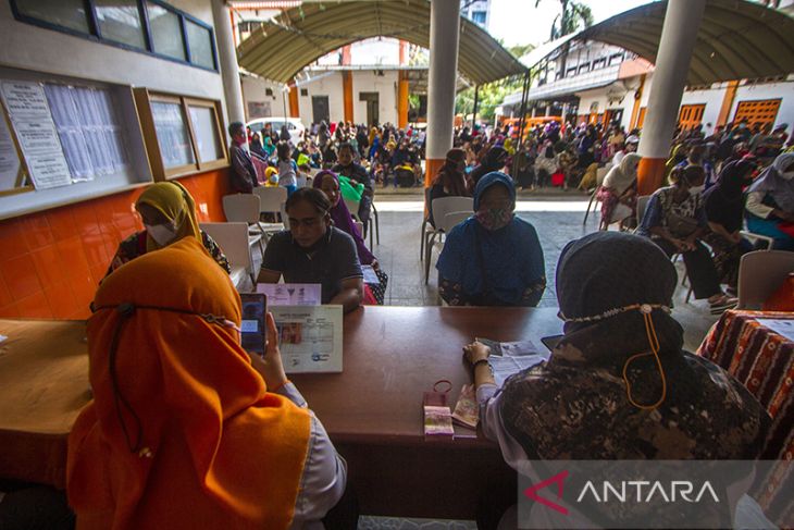 Penyaluran BLT Subsidi Miyak Goreng Di Banjarmasin