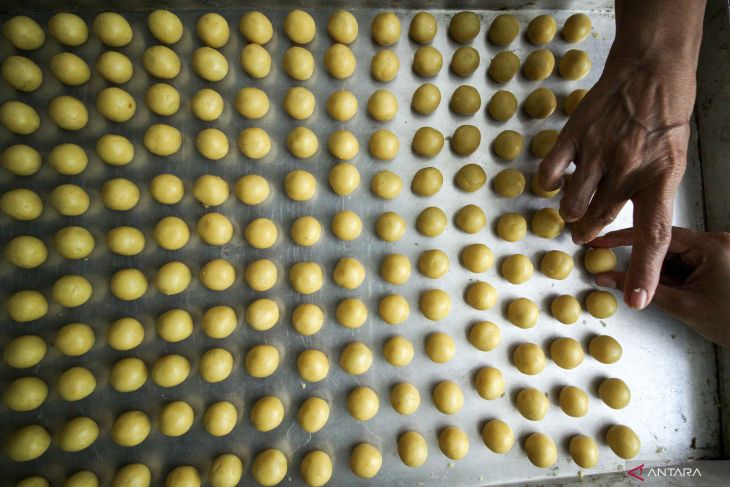 Permintaan Kue Kering Lebaran di Sidoarjo