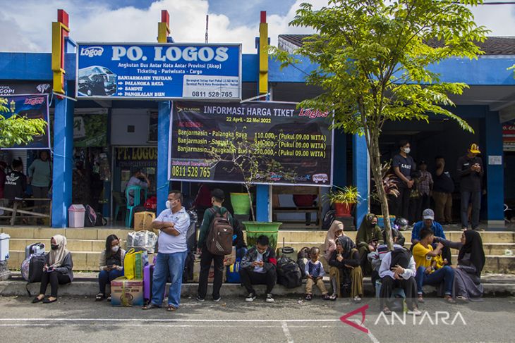 Arus Mudik Di Terminal Induk Km 6 Banjarmasin