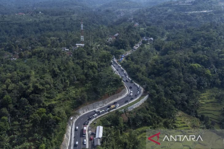 Arus mudik Lebaran di jalur selatan Gentong 