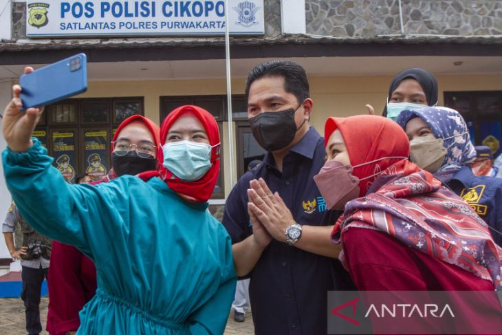 Kunjungan kerja Menteri BUMN di posko monitoring mudik 