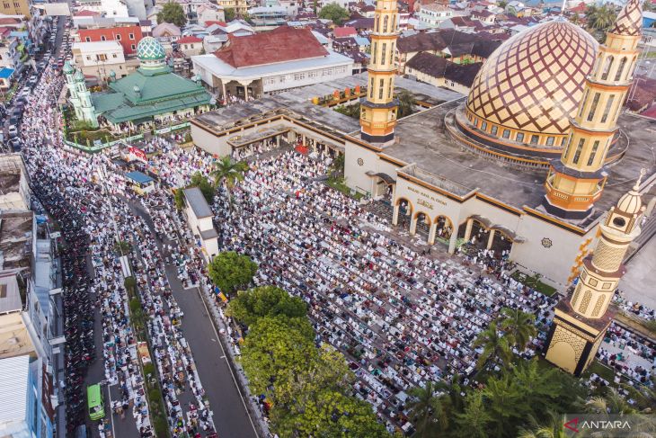 Keceriaan Indonesia saat rayakan Lebaran 2022