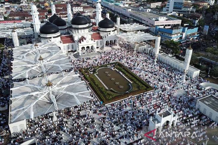 Shalat Idul Fitri di Aceh