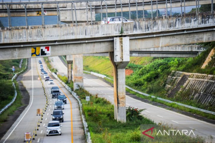 Arus balik di jalur fungsional tol Cisumdawu