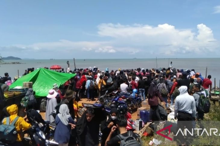Polairud Bengkayang terus kawal keamanan wisatawan ke Pulau Lemukutan