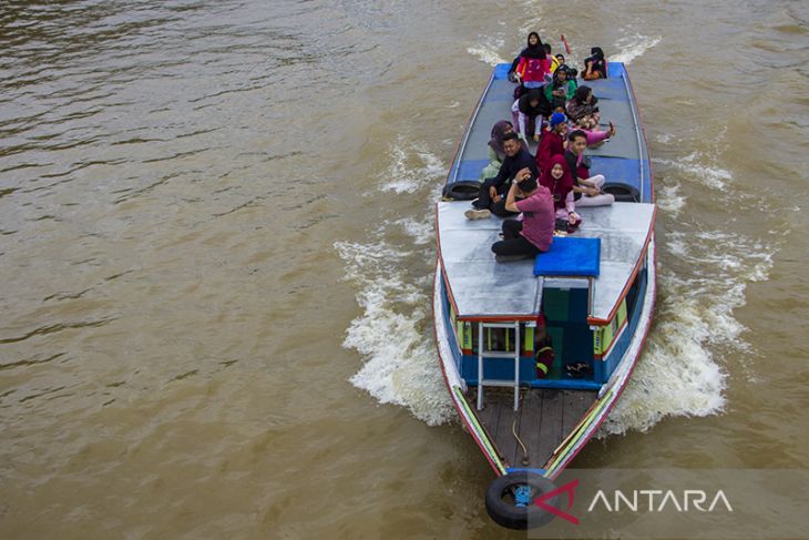 Wisata Susur Sungai Martapura Di Banjarmasin