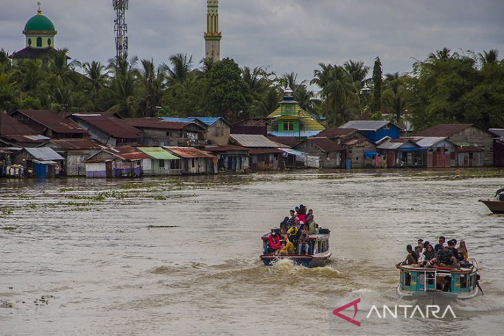 Wisata Susur Sungai Martapura Di Banjarmasin