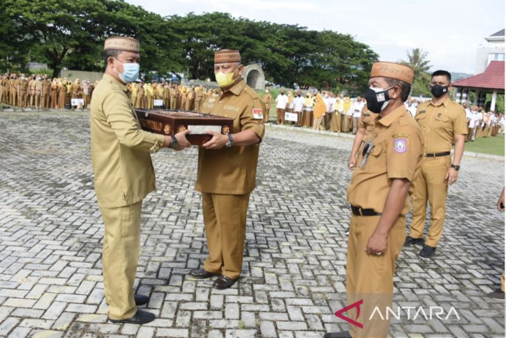 Pakaian dinas Gubernur dan Wagub akan dipajang di Museum Gorontalo