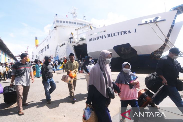 3.019 penumpang kapal laut melintas di Pelabuhan Trisakti Banjarmasin pada H+5 Lebaran