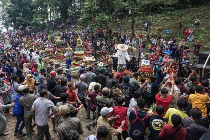 Tradisi Syawalan Gunungan Megono