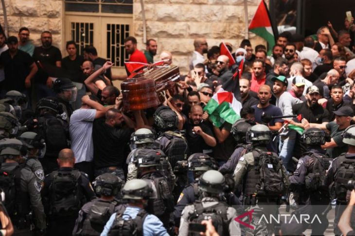 Polisi Israel pukuli pelayat pemakaman  jurnalis Al Jazeera