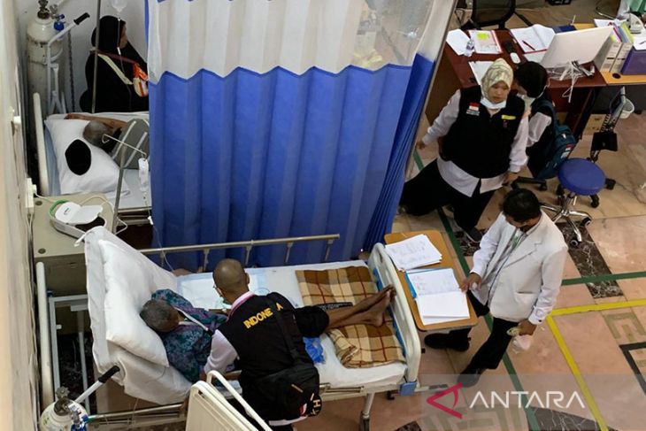 Sebanyak 447 orang calon haji Indonesia sakit di Tanah Suci