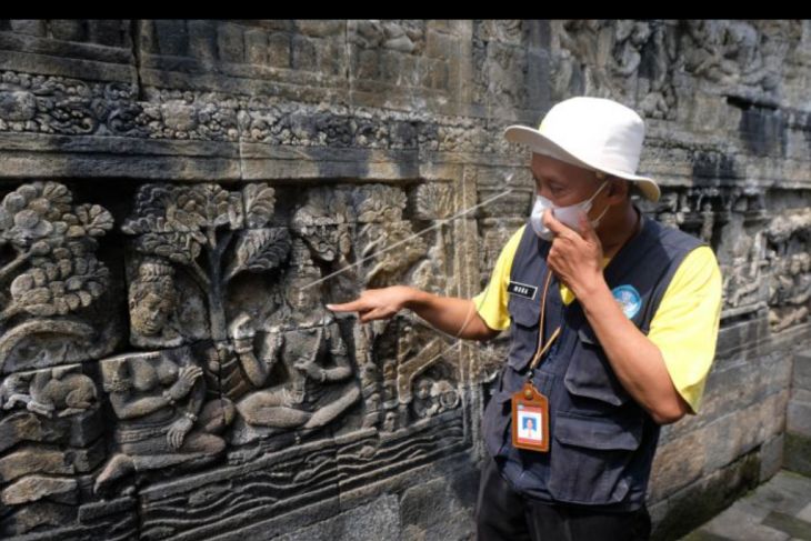 Struktur candi Borobudur mengalami kerusakan