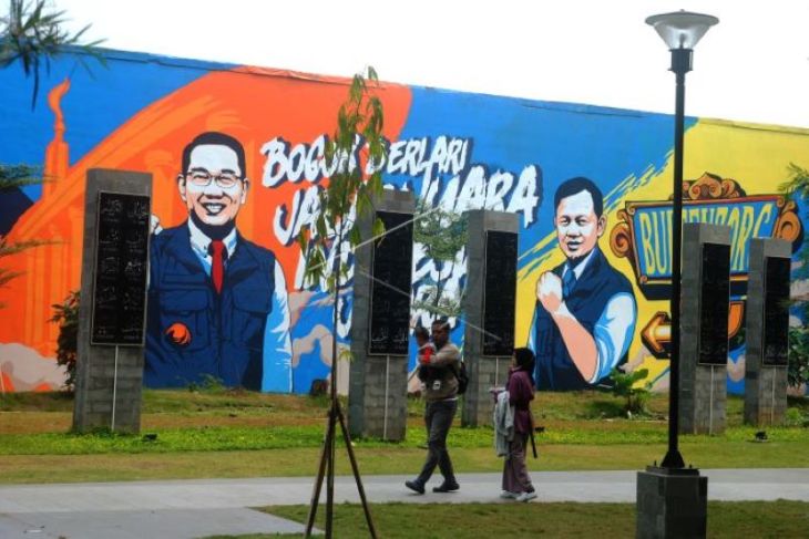 Mural bergambar Gubernur Jabar dan Wali Kota Bogor