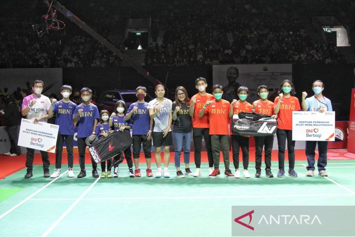 BNI beri bantuan pada atlet muda penerus pebulutangkis Greysia Polii