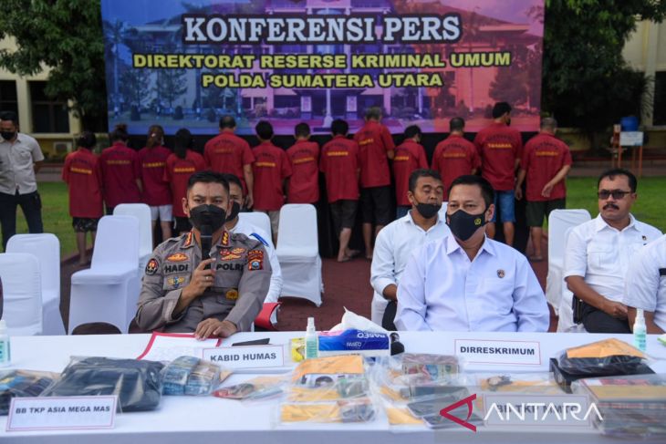 Pengungkapan kasus perjudian di dua lokasi di Medan