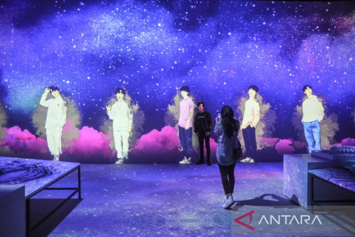 Pertunjukan Video Mapping di Bandung 