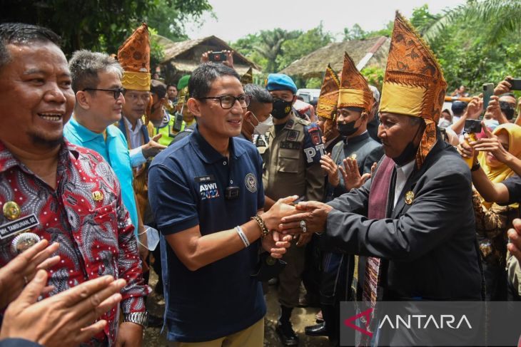 Menparkraf resmikan Desa Buluh Duri