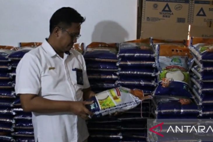 Bulog Kalbar siapkan 4.500 ton beras dan 16 ton daging sapi jelang Idul Adha