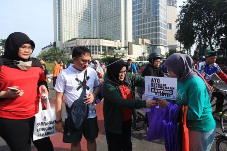 Kampanye sampah plastik di CFD