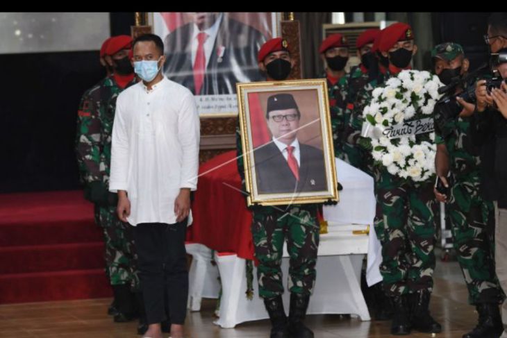 Menteri PANRB Tjahjo Kumolo meninggal dunia