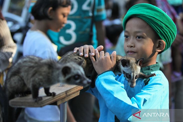 Kenalkan satwa di car free day Surabaya